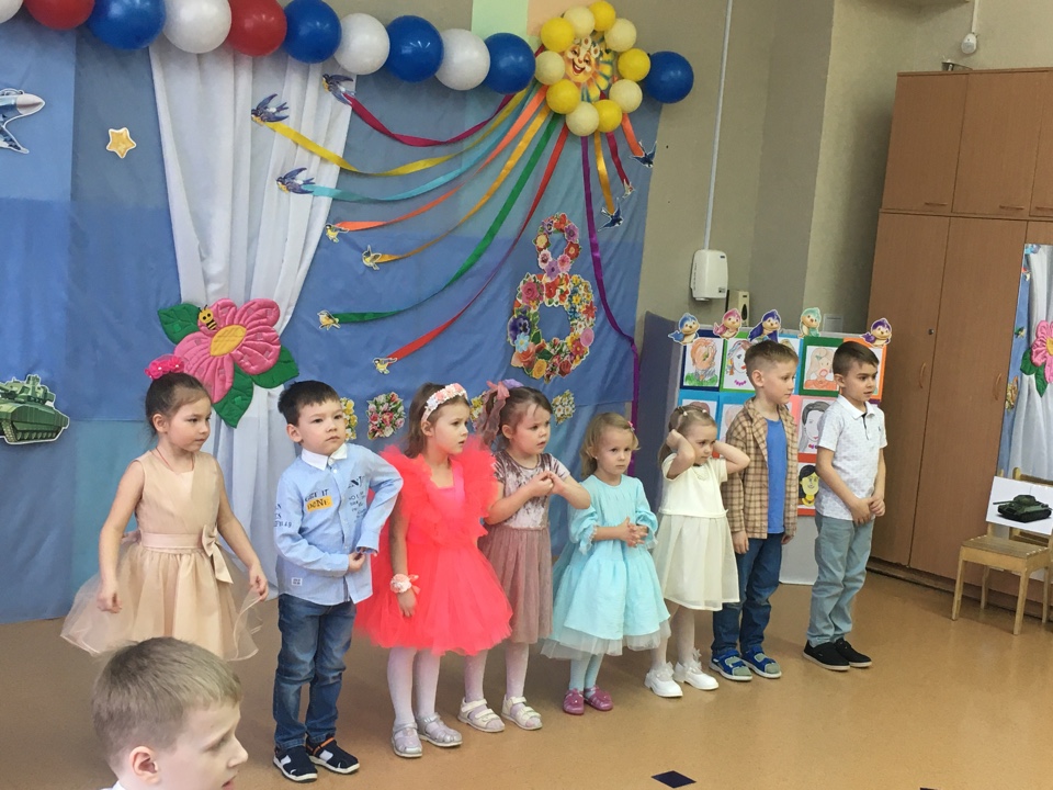 Совмещённый праздник 23 февраля и 8 марта в ДЭЦ!🎊.